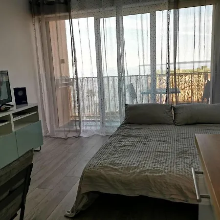 2 Personnes Vue Climatise Linge Maison * Le Lavandou
